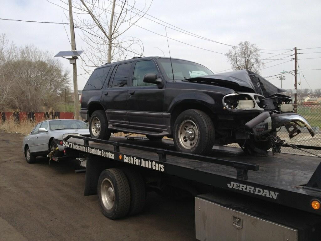 From Fender Benders to Breakdowns: Naperville Towing Solutions